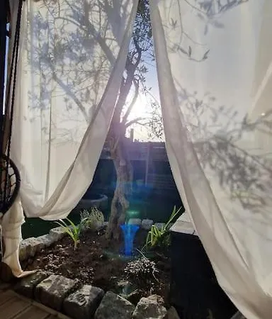 Le Pont Joly Villa *