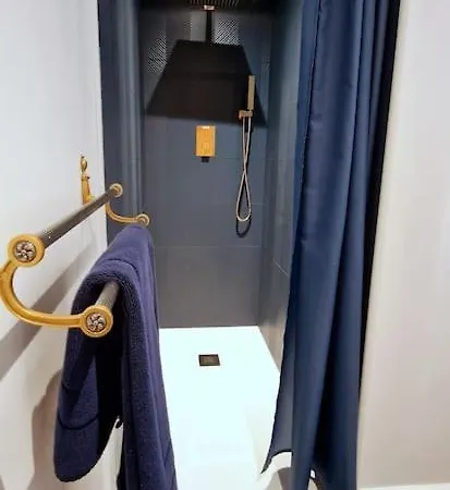 Le Pont Joly Villa *